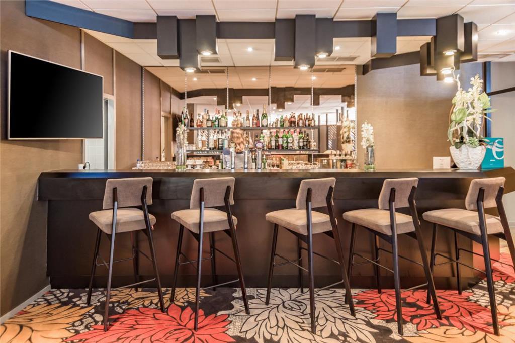 Oceania Quimper Hotel Restaurant photo